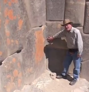 South American archeology with evidence of advanced ancient technology