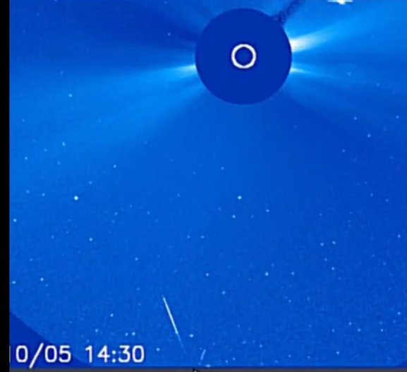 Cometh the Comets Nibiru Planet X Second Sun Incoming Signs 2017