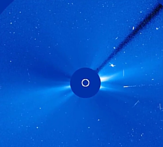 Cometh the Comets Nibiru Planet X Second Sun Incoming Signs 2017